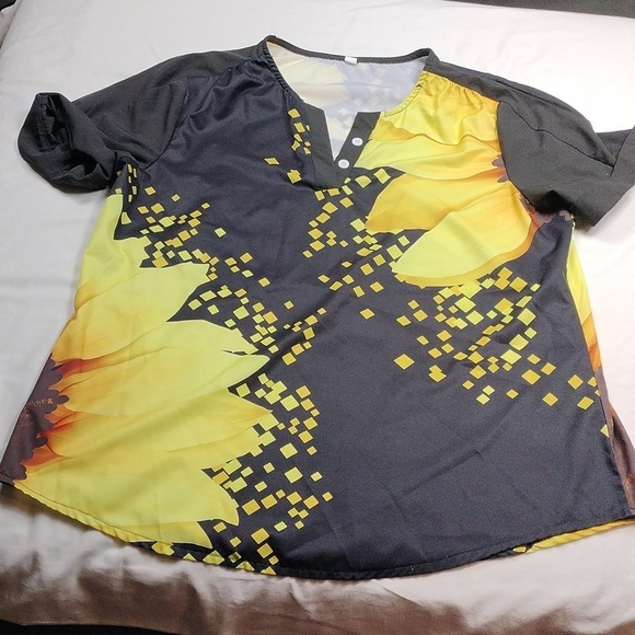 None Tops - Sunflower women's short sleeved top size XL